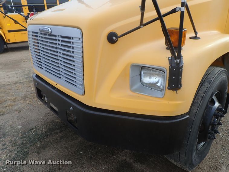 image for item GF9549 2005 Freightliner FS65 Thomas school bus