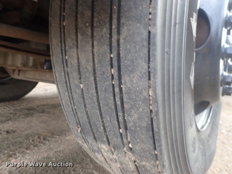 image for item GF9549 2005 Freightliner FS65 Thomas school bus