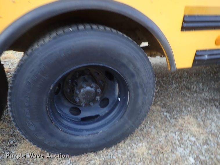 image for item GF9549 2005 Freightliner FS65 Thomas school bus