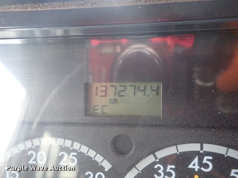 image for item GF9550 2005 Freightliner FS65 Thomas school bus