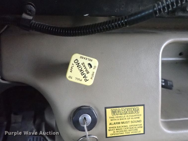 image for item GF9550 2005 Freightliner FS65 Thomas school bus