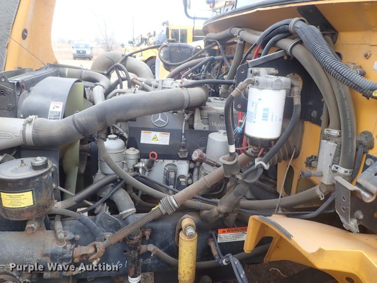 image for item GF9550 2005 Freightliner FS65 Thomas school bus