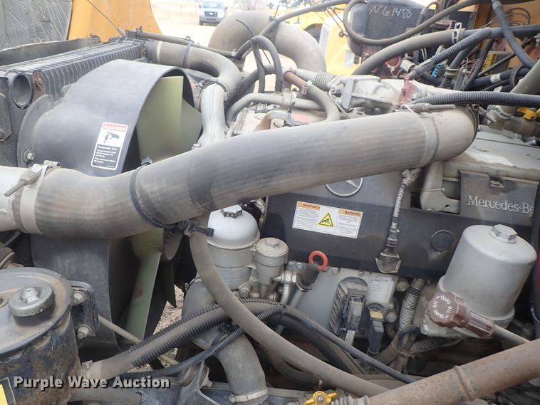 image for item GF9550 2005 Freightliner FS65 Thomas school bus