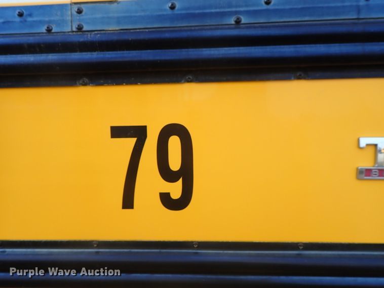 image for item GF9550 2005 Freightliner FS65 Thomas school bus