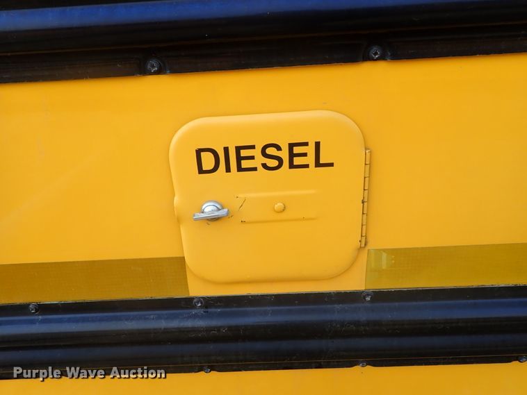 image for item GF9550 2005 Freightliner FS65 Thomas school bus