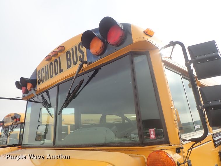 image for item GF9550 2005 Freightliner FS65 Thomas school bus