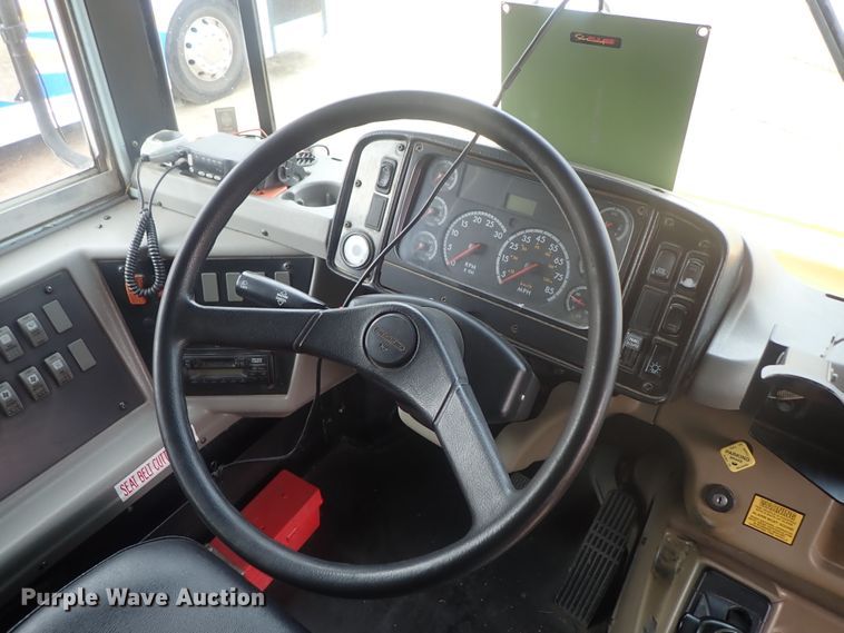 image for item GF9551 2005 Freightliner FS65 Thomas school bus