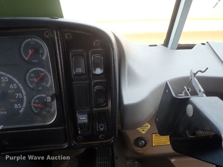 image for item GF9551 2005 Freightliner FS65 Thomas school bus