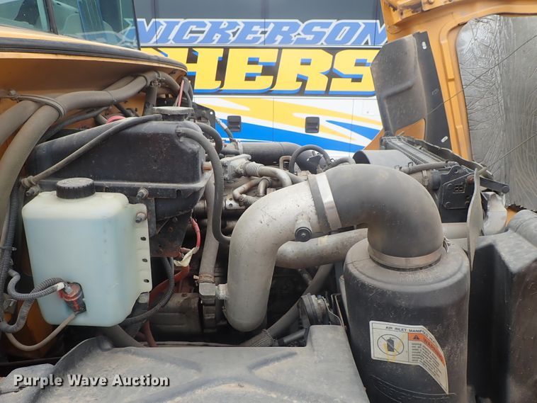 image for item GF9551 2005 Freightliner FS65 Thomas school bus