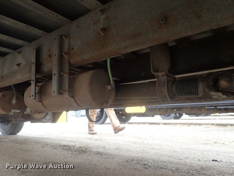 image for item GF9551 2005 Freightliner FS65 Thomas school bus