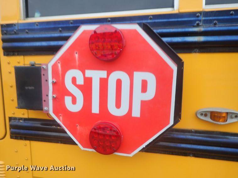 image for item GF9551 2005 Freightliner FS65 Thomas school bus