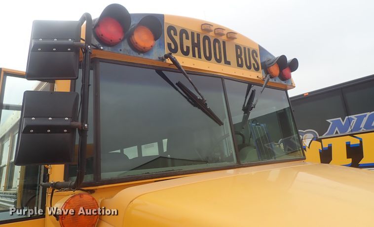 image for item GF9551 2005 Freightliner FS65 Thomas school bus