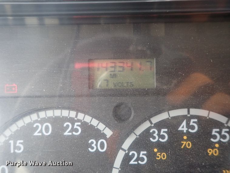 image for item GF9551 2005 Freightliner FS65 Thomas school bus