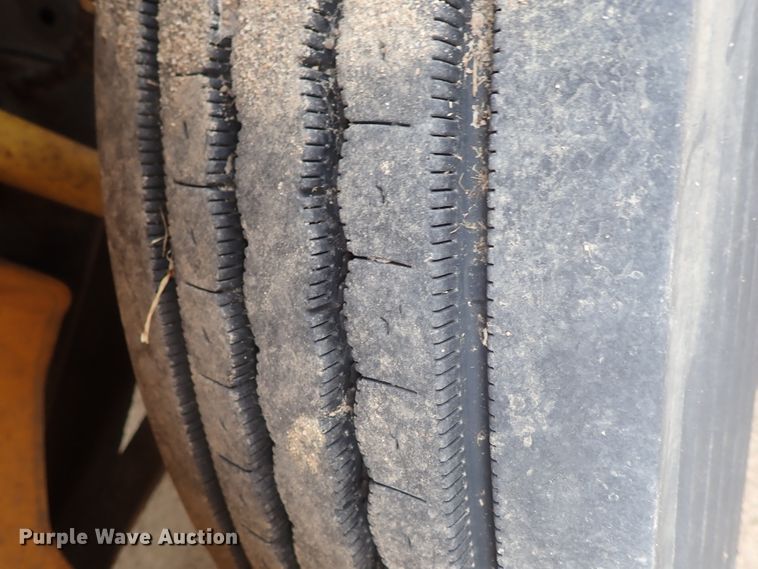 image for item GF9551 2005 Freightliner FS65 Thomas school bus