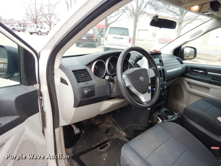 image for item GF9994 2010 Dodge Grand Caravan handicap accessible van