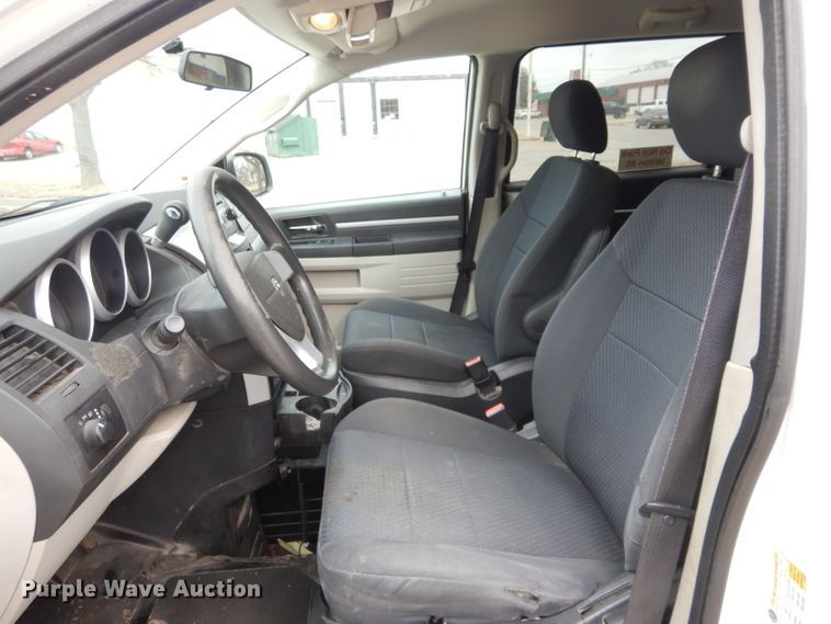 image for item GF9994 2010 Dodge Grand Caravan handicap accessible van