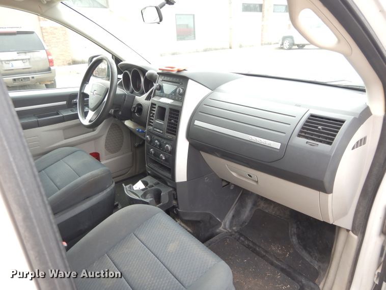 image for item GF9994 2010 Dodge Grand Caravan handicap accessible van