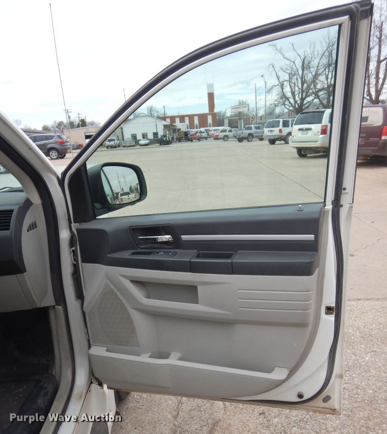 image for item GF9994 2010 Dodge Grand Caravan handicap accessible van