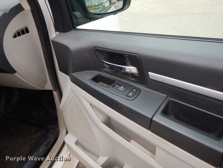 image for item GF9994 2010 Dodge Grand Caravan handicap accessible van