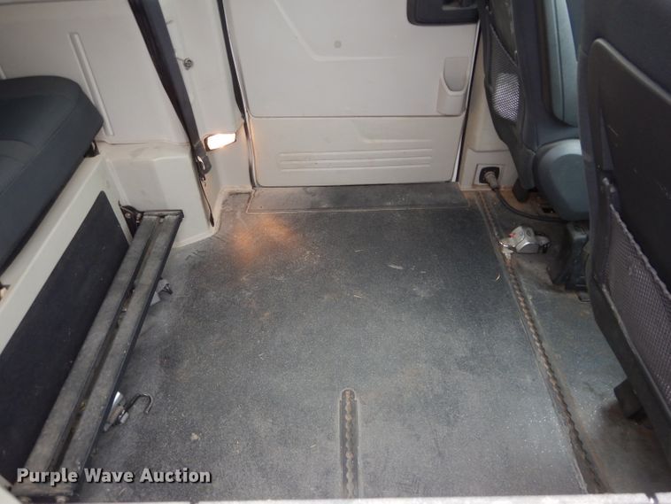 image for item GF9994 2010 Dodge Grand Caravan handicap accessible van