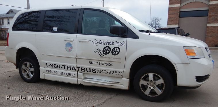 image for item GF9995 2010 Dodge Grand Caravan handicap accessible van