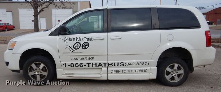 image for item GF9995 2010 Dodge Grand Caravan handicap accessible van
