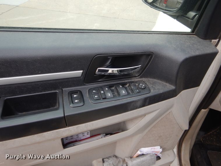 image for item GF9995 2010 Dodge Grand Caravan handicap accessible van