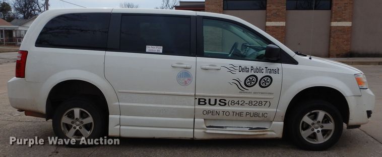 image for item GF9996 2010 Dodge Grand Caravan handicap accessible van