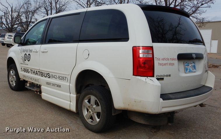 image for item GF9996 2010 Dodge Grand Caravan handicap accessible van