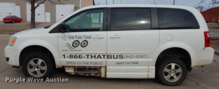 image for item GF9996 2010 Dodge Grand Caravan handicap accessible van