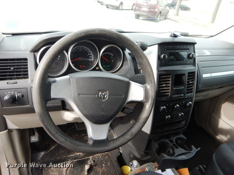image for item GF9996 2010 Dodge Grand Caravan handicap accessible van