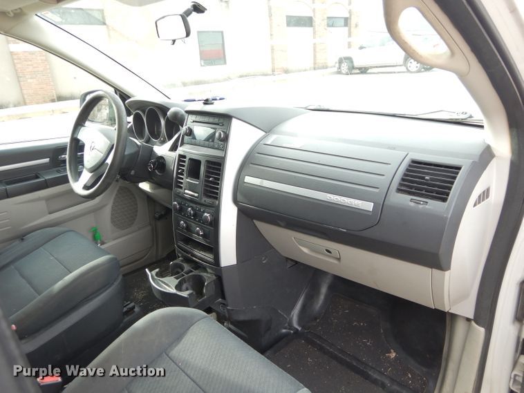 image for item GF9996 2010 Dodge Grand Caravan handicap accessible van