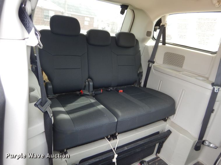 image for item GF9996 2010 Dodge Grand Caravan handicap accessible van