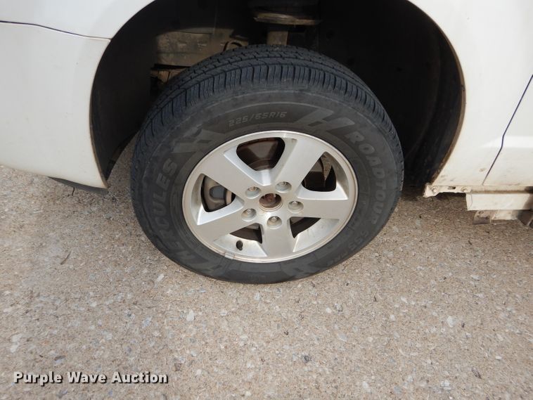 image for item GF9996 2010 Dodge Grand Caravan handicap accessible van