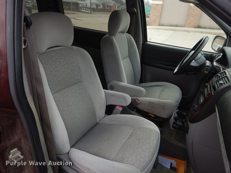 image for item GF9997 2008 Chevrolet Uplander handicap accessible van