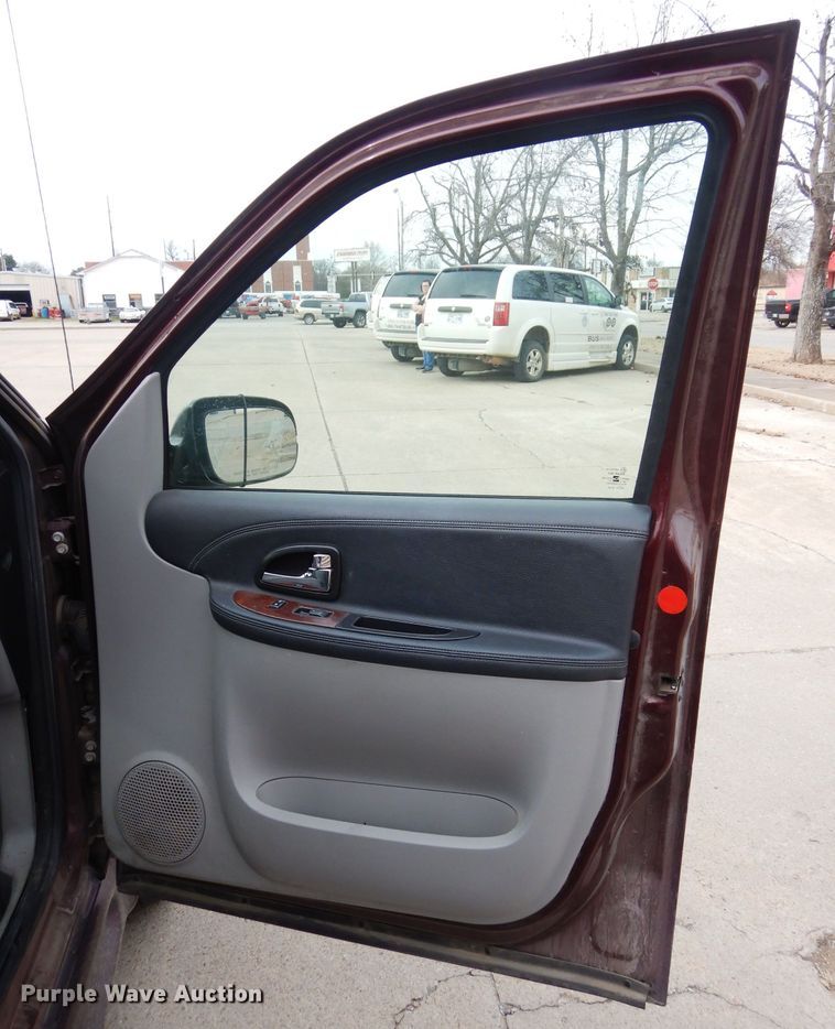 image for item GF9997 2008 Chevrolet Uplander handicap accessible van