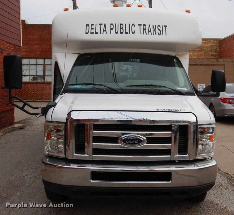 image for item GF9998 2010 Ford Econoline E350 shuttle bus