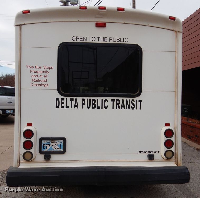 image for item GF9998 2010 Ford Econoline E350 shuttle bus