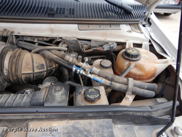 image for item GF9998 2010 Ford Econoline E350 shuttle bus