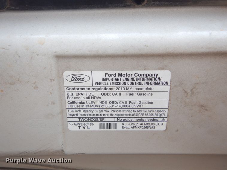 image for item GF9998 2010 Ford Econoline E350 shuttle bus