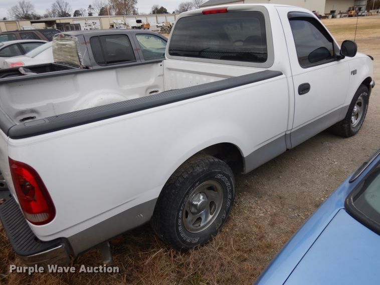 image for item GJ9112 1998 Ford F150 pickup truck