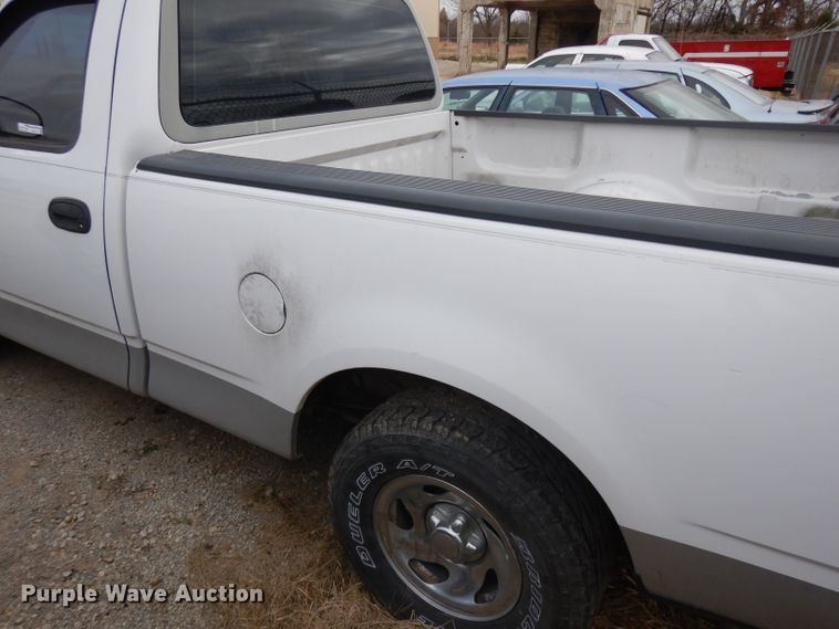 image for item GJ9112 1998 Ford F150 pickup truck