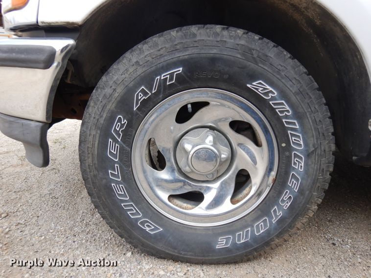 image for item GJ9112 1998 Ford F150 pickup truck