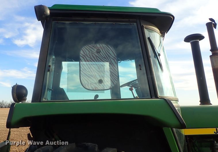 image for item DC3374 John Deere 4640 tractor