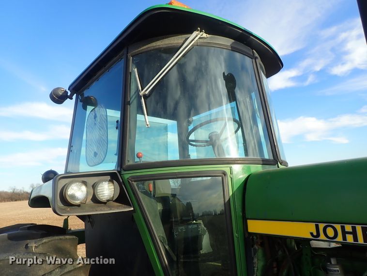 image for item DC3374 John Deere 4640 tractor