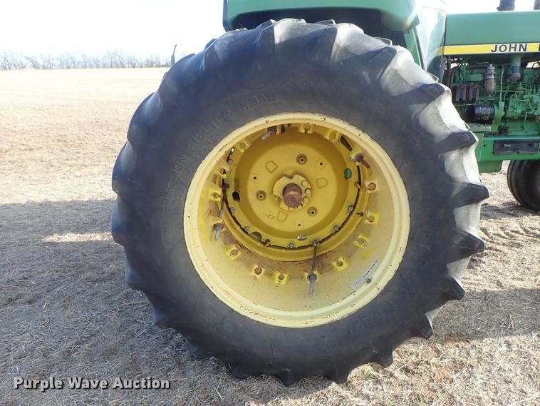 image for item DC3374 John Deere 4640 tractor