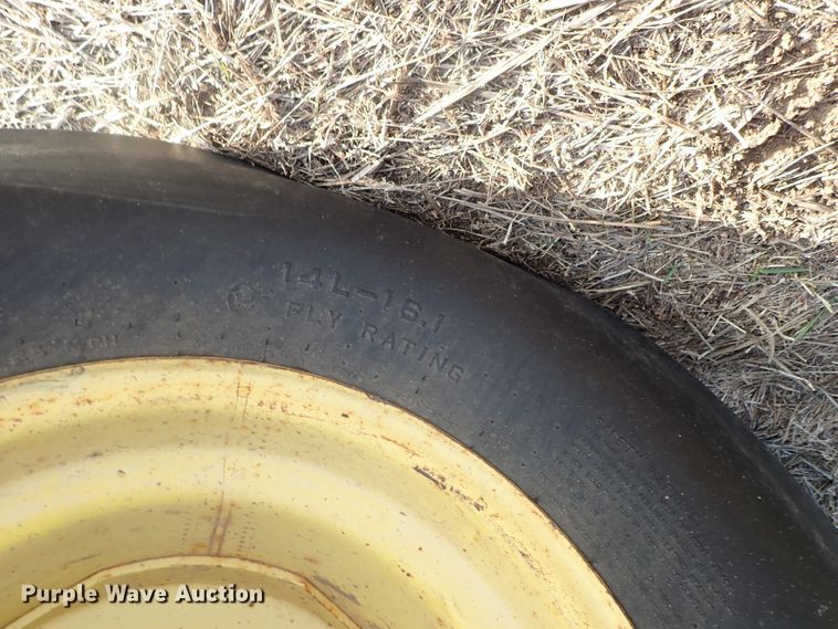 image for item DC3374 John Deere 4640 tractor