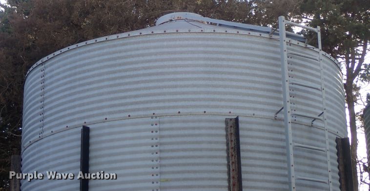 image for item DC3376 Grain bin