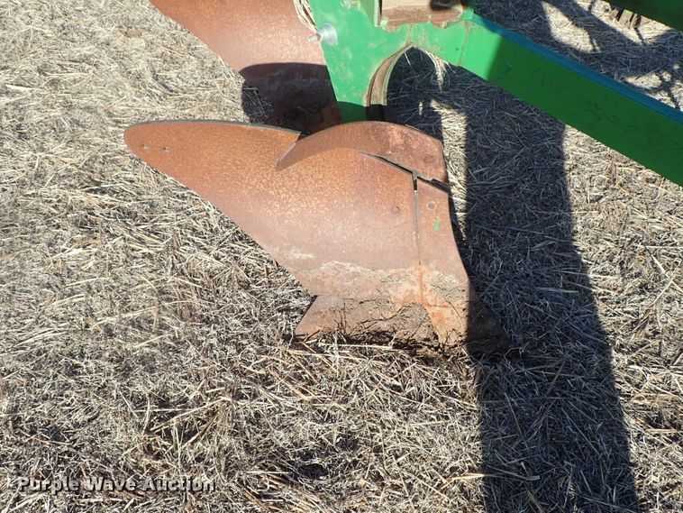 image for item DC3377 John Deere six bottom plow