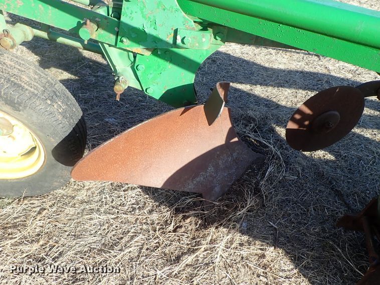 image for item DC3377 John Deere six bottom plow